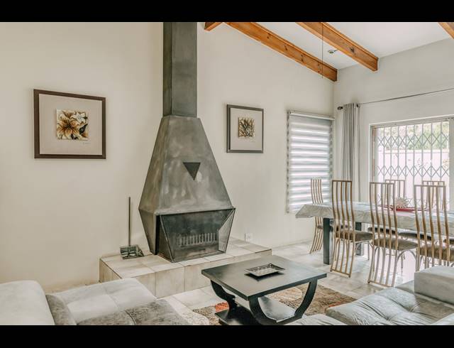 5 BEDROOM HOUSE TO LET IN RIVONIA